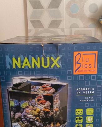 Acquario Nanux 18 litri Blu Bios a LED