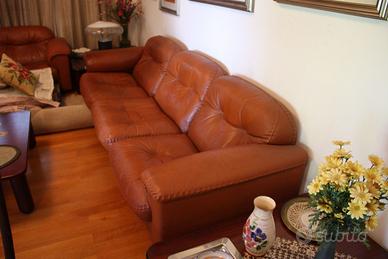 Salotto divano e 2 poltrone pelle con sedute relax