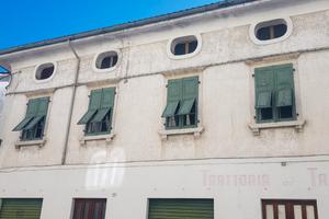 Ristorante, ex hotel , futuri appartamenti