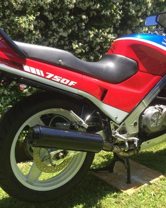 Honda VFR 750 RC24 1986