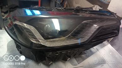  faro anteriore BMW m2