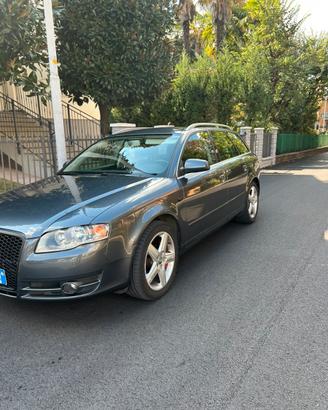 Audi A4 Avant 3.0TDI V6 QUATTRO Automatica