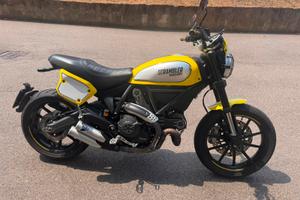 Ducati Scrambler - Flat Track Pro