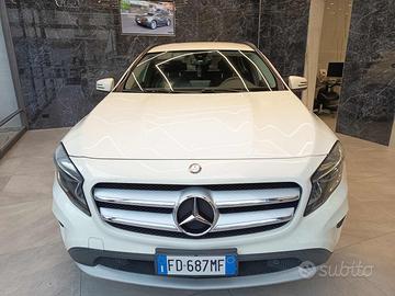 MERCEDES-BENZ GLA 200 d Automatic 4Matic Premium