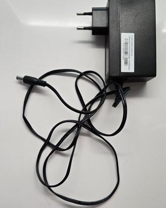 Alimentatore AC 12V 1A spinotto cilindrico 