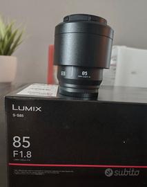 LUMIX 85mm f1.8