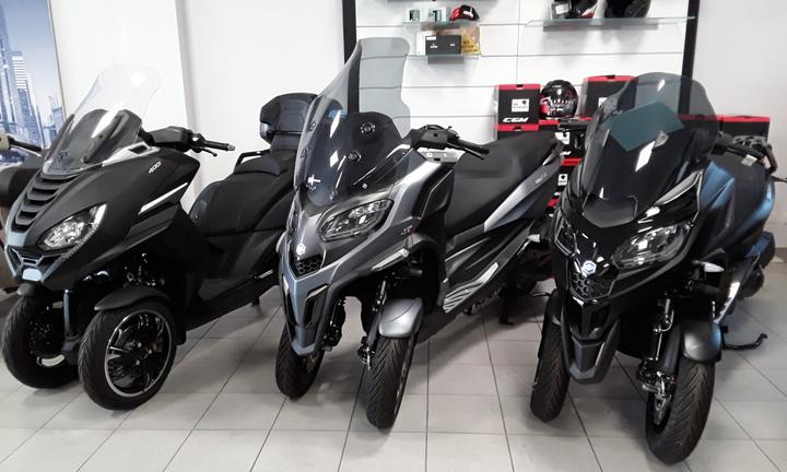 Piaggio MP3 400 SPORT 2025 NUOVO A KM-ZERO
