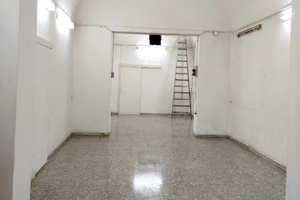 Locale commerciale ,77 mq.via Dante n.25 Taranto