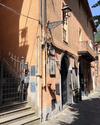 3 LOCALI A CAVE
