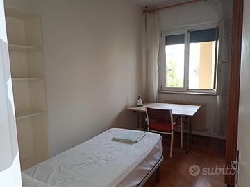 Stanza singola solo per studenti universitari