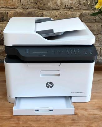 HP Color Laser MFP 179fnw mai usata con scatola