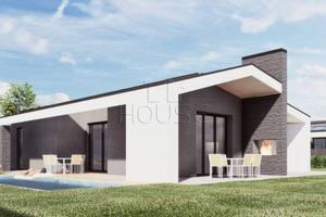 Casa indipendente di 100 m² con 4 locali e box aut