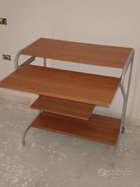 Tavolo per PC fisso con ruote