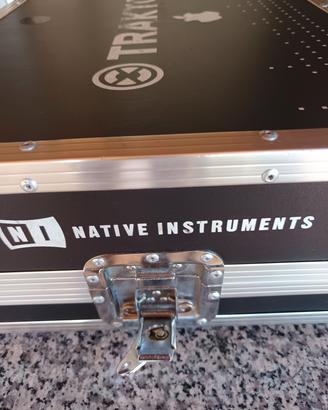 flight case della Traktor  s4