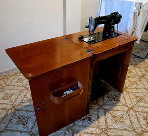 Macchina da cucire Singer M15