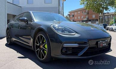 Porsche Panamera Sport Turismo 4.0 Turbo S e-