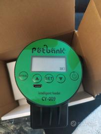 Distributore automatico mangime acquario 