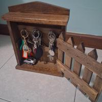 casetta portachiavi da appendere