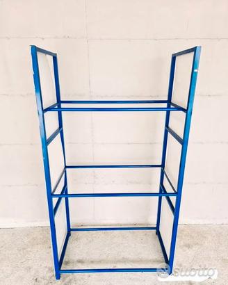 Scaffale gomme