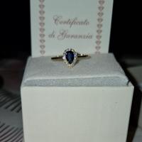 anello oro con zaffiro e diamanti 