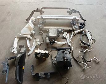 Gruppo frontale Jaguar F-Pace