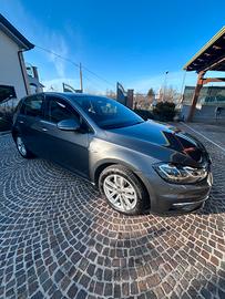 volkswagen Golf 7.5 Tgi