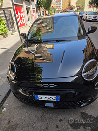 Fiat 600 HYBRID La Prima