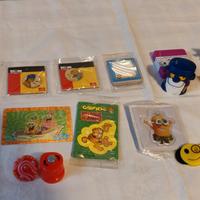 Set gadget vari, action figure e altro (14 pezzi)