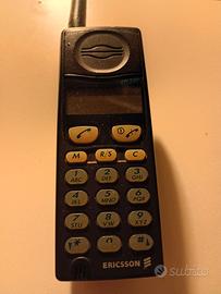 Cellulare ERICSSON anni '90