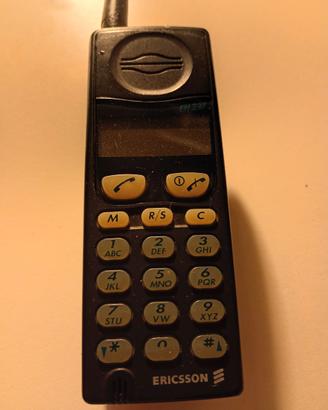 Cellulare ERICSSON anni '90