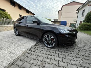Ford Focus 1.0 Hybrid STLine-X 5 porte