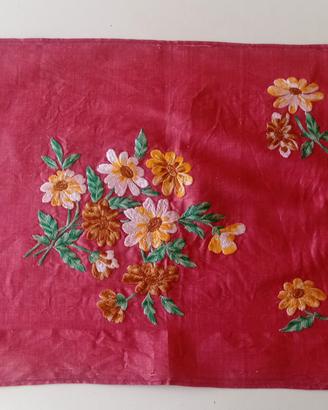 Arazzo vintage ricamo a mano 