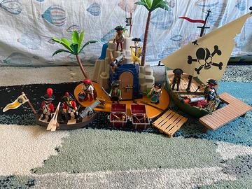 Playmobil nave pirata ed isola dei pirati