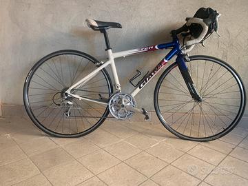 Bici da corsa Giant TCR alluminio