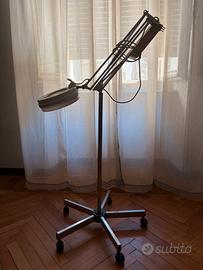 Lampada estetista