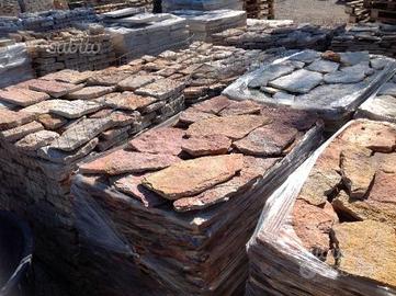 Rivestimento Pietra Tranciata o Spacco naturale