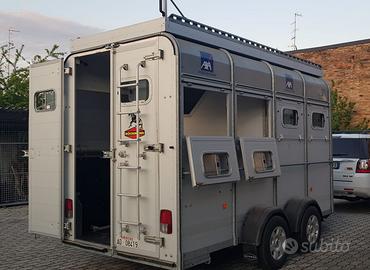 Trailer boockman tre posti