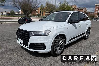 AUDI Q7 3.0 TDI 218 CV ultra quattro tiptronic Bus