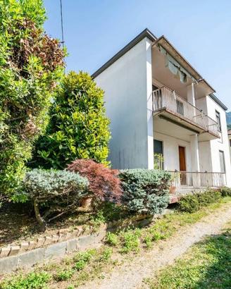 Appartamento di 176 m² con 4 locali a Calolziocort