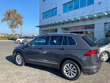 VOLKSWAGEN Tiguan 2.0 TDI 150 CV SCR DSG Life