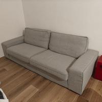 Divano grigio IKEA