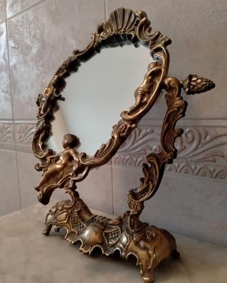 Specchio da toilette