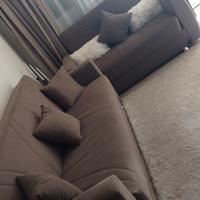 2 divani come nuovi.