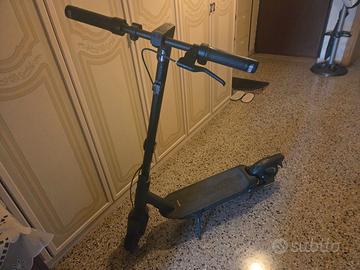 monopattino elettrico ninebot g2 max