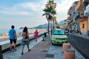 Ottobre Taormina lungomare di Letojanni paese 2/4
