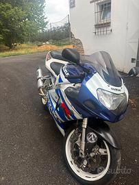 Suzuki gsx r750 k2