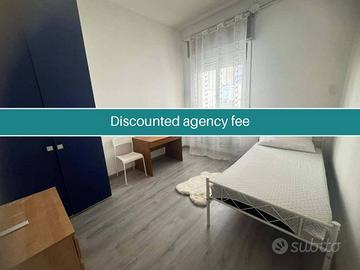 Stanza in appartamento di 100 m² a Brescia