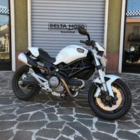 Ducati Monster 696 Plus