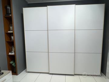 Armadio modello Marina di Mondo convenienza 3ante