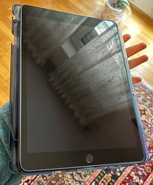 Ipad 9 generazione 64gb e adattatore